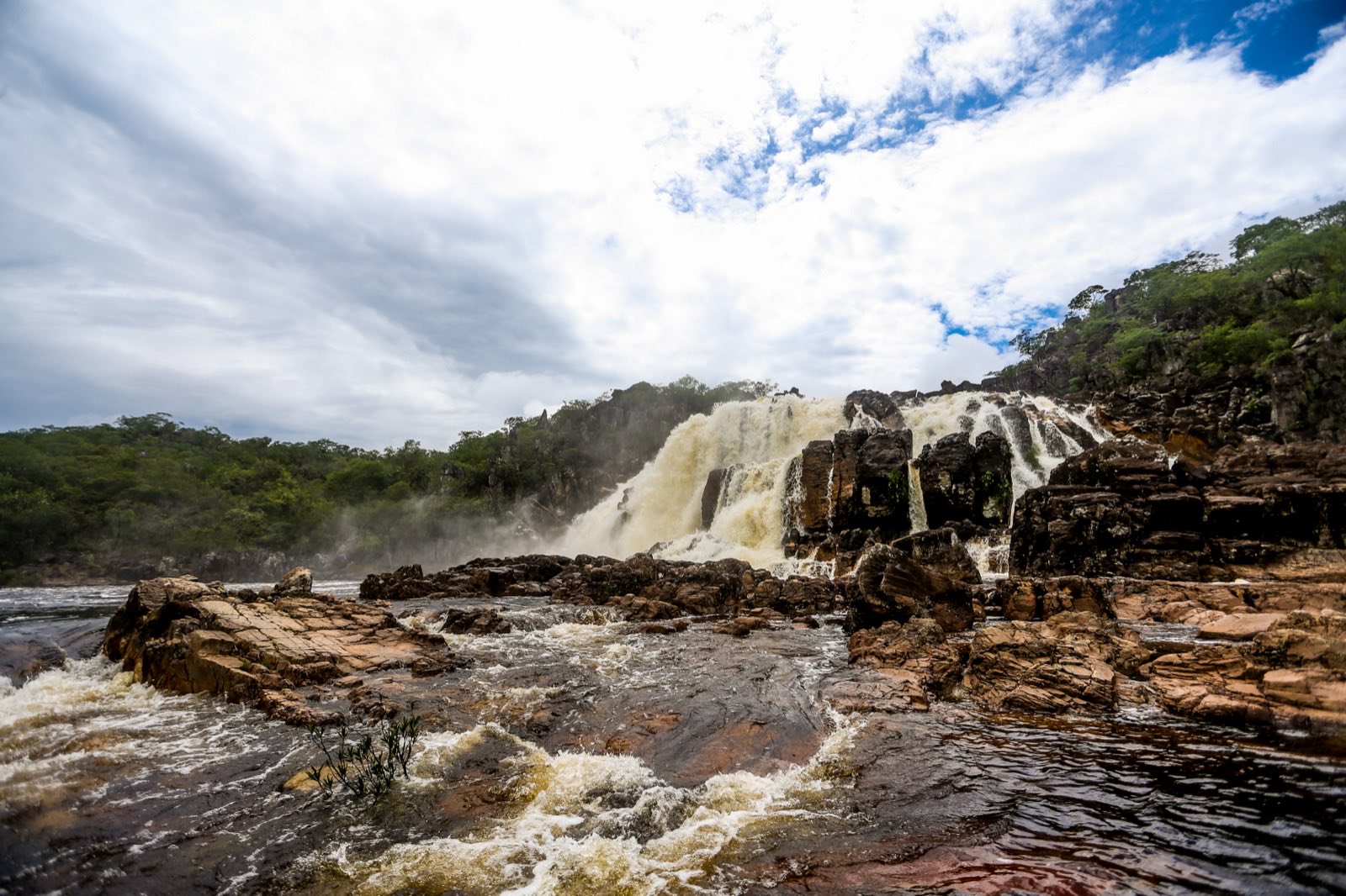 Cachoeira conhecida como Cariocas, no Parque Nacional da Chapada dos Veadeiros